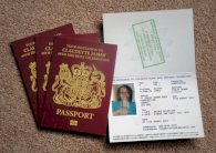 جواز السفر البريطاني الجديد يثير سجال المساواة 