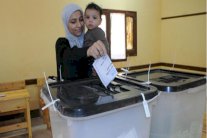 رجال الأعمال ورموز مبارك يشعلون تتمة الانتخابات 