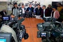 ناشطون: ضباط أمن هاجمونا وشتموا السيستاني والعبادي