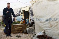 كاميرون: العالم اتحد ضد 