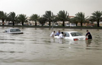 أمطار غزيرة وفيضانات تعوق الحركة في قطر والسعودية