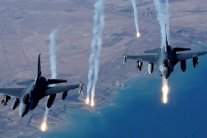 طيران التحالف العربي يقصف أسلحة الحوثيين برًا وبحرًا