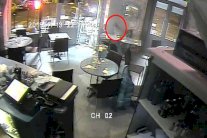 صحيفة بريطانية تدافع عن فيديو اشترته لاعتداءات باريس