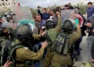 جرح 3 إسرائيليين بهجوم بسيارة في الضفة وتحييد المنفذ