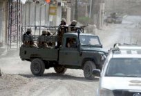 مقتل 17 مسلحا في غارات جوية باكستانية