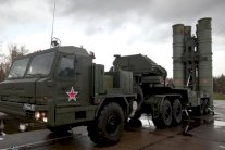 روسيا تنشر صواريخ (إس 400) في سوريا