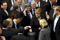 البرلمان الألماني يصادق على المشاركة بالحرب ضد داعش