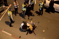 مقتل فلسطيني اثناء طعنه اسرائيليا في مدينة الخليل