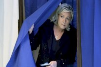 اليمين المتشدد الفرنسي يحقق فوزاً تاريخياً في الانتخابات 