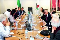 مشاركة واسعة من المعارضة السورية قبيل اجتماع الرياض