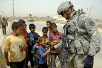 العراقيون يختلفون حول استقدام قوات برية أميركية