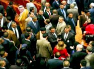 عراقيون: ساستنا مرضى نفسيون... فعلا