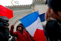 فرنسا تبحث عن إسلام خاص بها بعد الاعتداءات