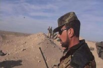 فيديو غريب لضابط بارز في قوات النظام السوري