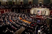 الكونغرس يؤجّل فرض قيود على دخول لاجئين وأوروبيين