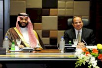 الأمير محمد بن سلمان في القاهرة للتنسيق حول التحالف ضد الإرهاب