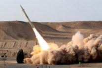 إيران تطلق صاروخًا بالستيًا للمرة الثانية