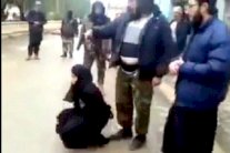 داعش يعدم ثلاثة ائمة مساجد ومدرّسة في الموصل