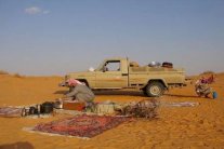 القطريون المطلقون ليسوا الصيادين... وإنما خدمهم