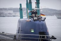 غواصة المانية متطورة تنضم الى اسطول اسرائيل البحري