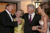 ترامب يدافع عن نفسه بعد انتقادات لتصريحاته حول كلينتون