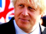 كاميرون يدرس تعيين جونسون وزيرا للخارجية 