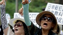 قوميون يابانيون يتظاهرون ضد الاتفاق حول