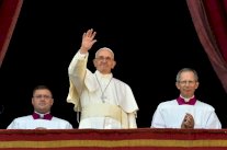 البابا يدعو الاسرائيليين والفلسطينيين الى الحوار المباشر