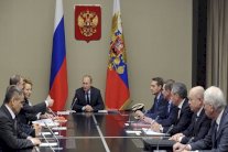 أين يستقبل بوتين السنة الجديدة؟ 