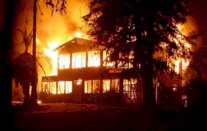 حرائق غابات أستراليا تتسبب في فقدان أكثر من مئة بيت	