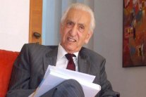 حداد وطني لثمانية أيام في الجزائر على حسين آيت أحمد