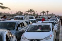 إجلاء عشرات العائلات المحاصرة في الرمادي