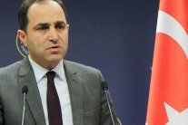 تركيا تفرض التأشيرة على السوريين