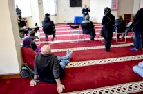 مسجد لندني يفتح أبوابه للتأكيد على سماحة الاسلام