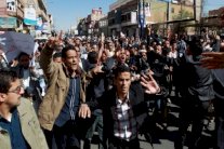 العزلة تحيط بالحوثيين داخليا وخارجيا 