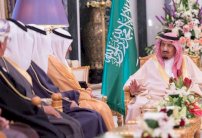 العاهل السعودي يلتقي وزراء الصحة في دول الخليج