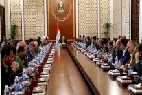 العبادي: الحشد الشعبي لن يكون من الشيعة وحدهم