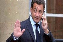  ساركوزي يتحدث عن 