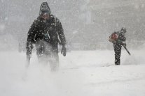 الغاء العديد من الرحلات في مطارات اميركية بسبب عاصفة