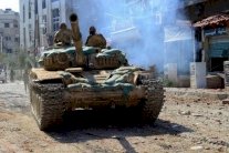 الجيش الحر يأسر أكثر من 100 جندي ومسلح للنظام في درعا