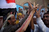 مجلس الأمن يصدر قرارًا يطالب الحوثيين بترك السلطة