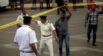 عشرة جرحى بانفجارات استهدفت الشرطة في مصر