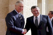 الأمير تشارلز يشعر بالقلق من تطرف الشبان عبر الانترنت