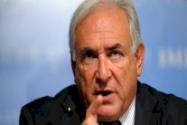  ستروس كان ينفي اي ضلوع له في تنظيم سهرات مجون