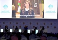 قمة دبي الحكومية: تعزيز دور المرأة العربية في العمل