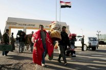 مصر تحبط محاولة هجرة 74 مصرياً وسودانياً إلى ليبيا