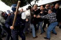 الشرطة الجزائرية تمنع تظاهرة ضد الغاز الصخري