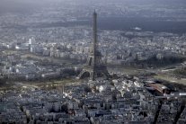 خمس طائرات بدون طيار تحلق فوق مواقع فرنسية حساسة