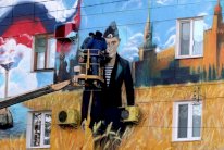 القرم متمسكة بهويتها الروسية بعد عام على ضمها