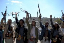 جرحى من الجيش اليمني في اشتباكات مع انفصاليين جنوبيين